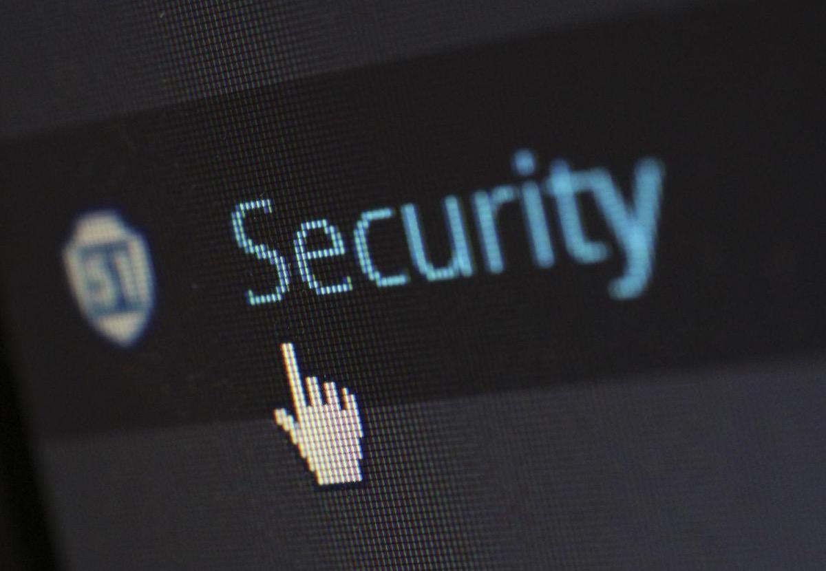 Écran affichant le mot Security